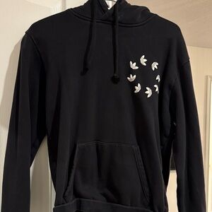 Vintage Adidas Black Hoodie w Unique Pattern